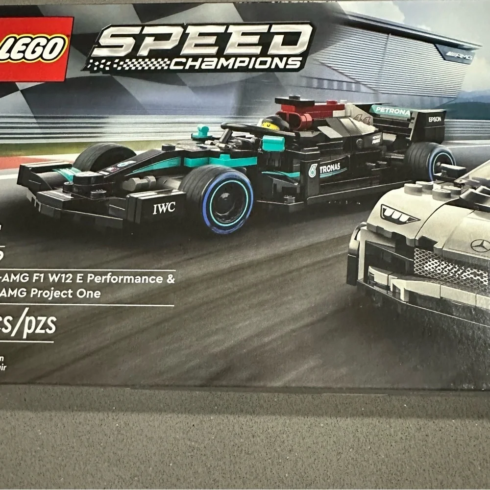 LEGO Speed Champions Mercedes F1 W12 & AMG Project One Set 76909, 564 PCS